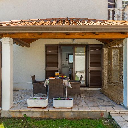 Apartmani Martina Porec Exterior photo