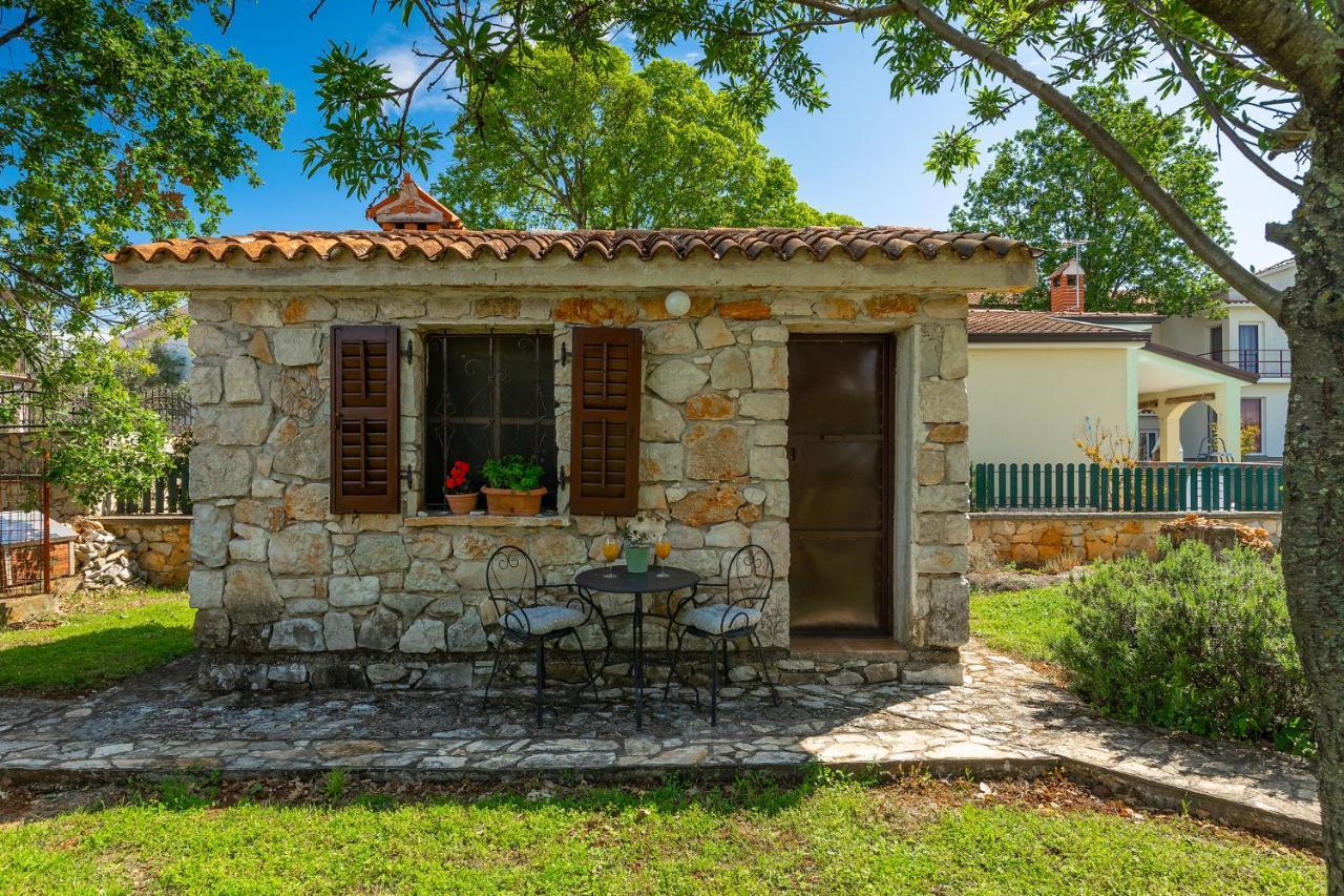 Apartmani Martina Porec Exterior photo