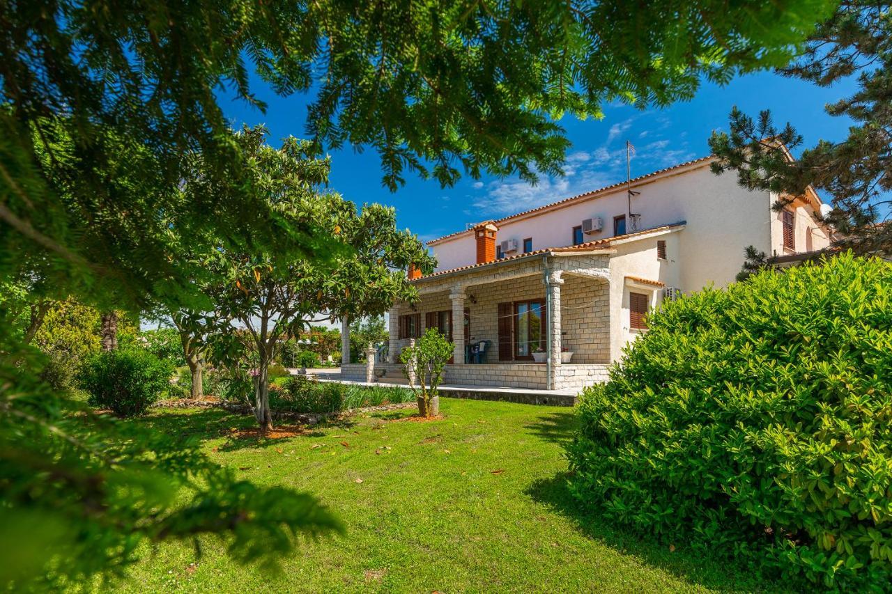 Apartmani Martina Porec Exterior photo