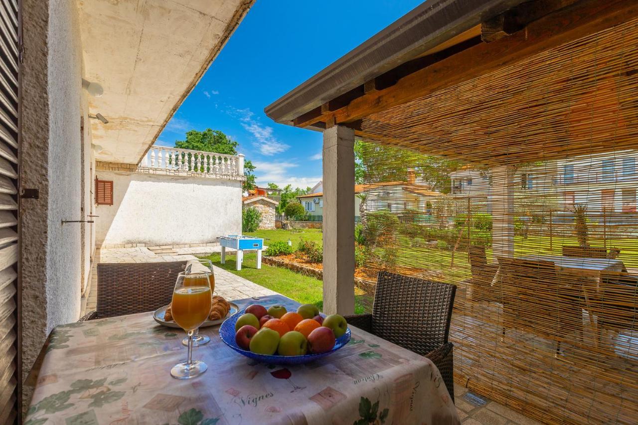 Apartmani Martina Porec Exterior photo
