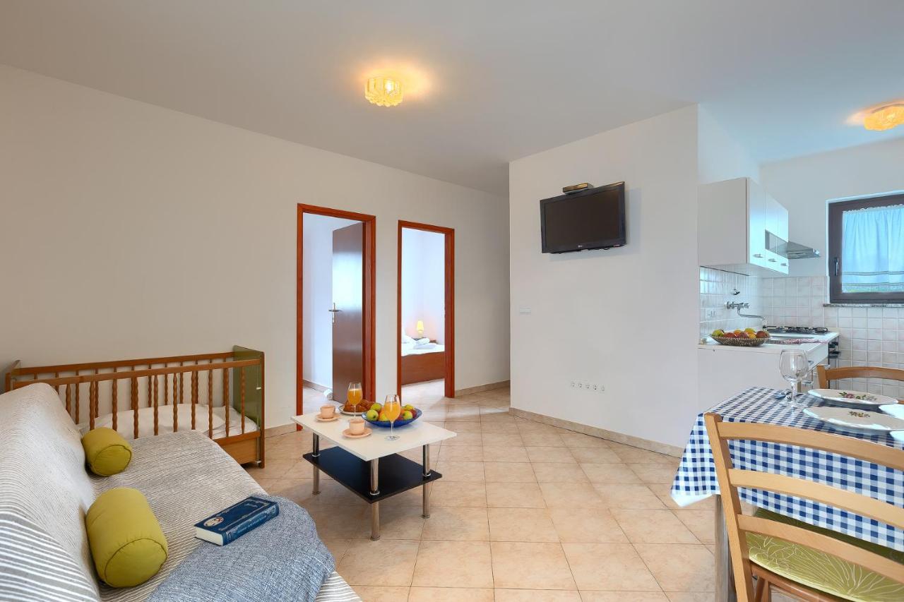 Apartmani Martina Porec Exterior photo