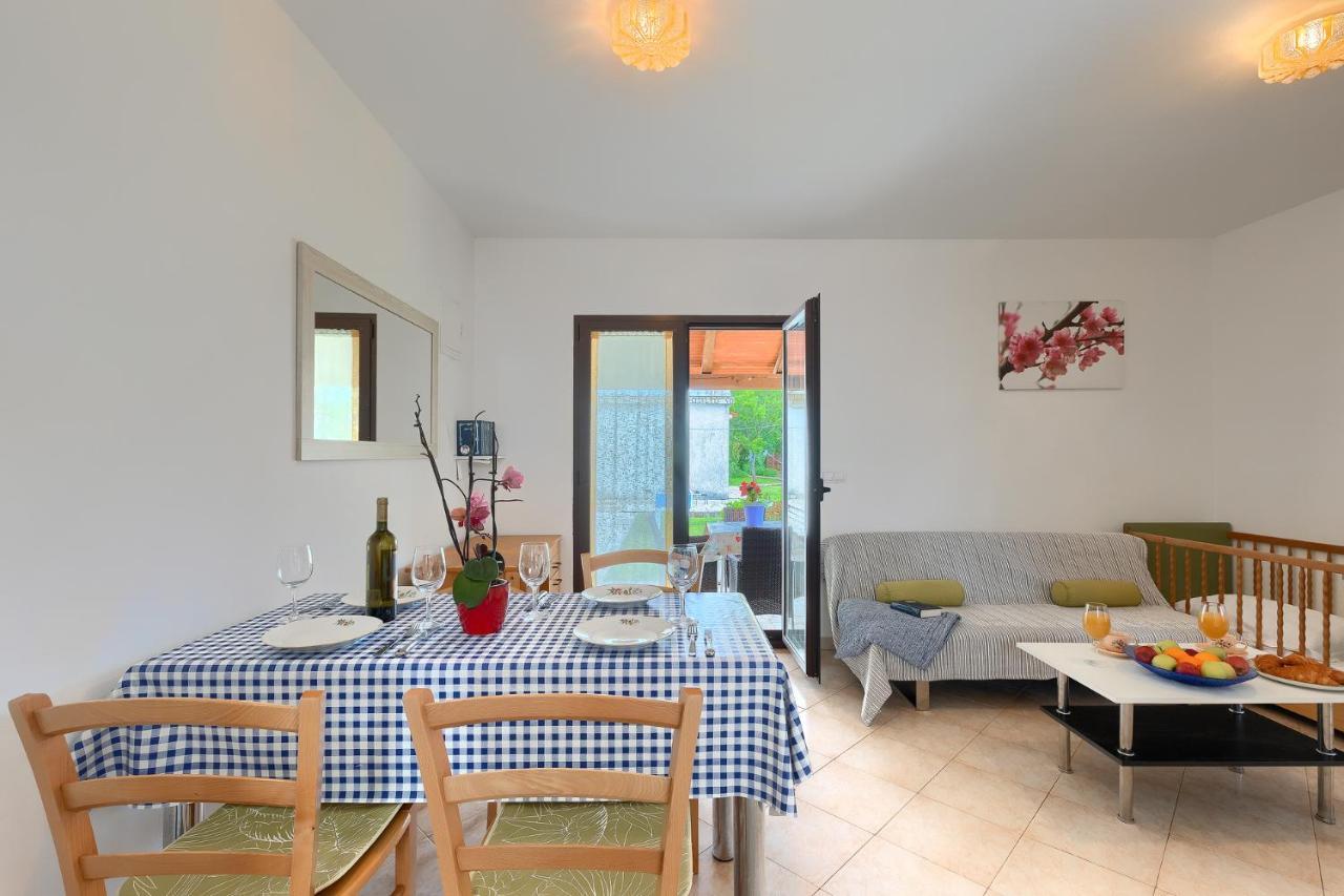 Apartmani Martina Porec Exterior photo