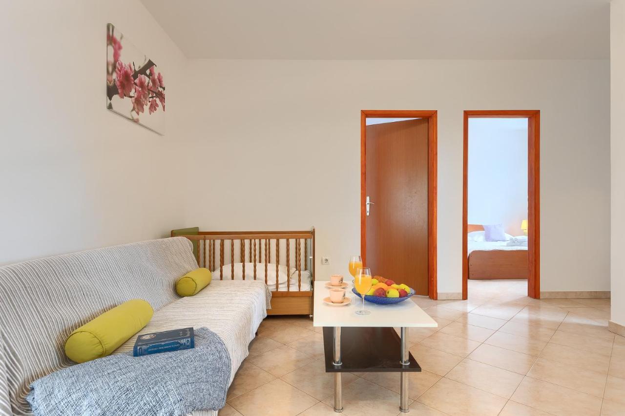Apartmani Martina Porec Exterior photo