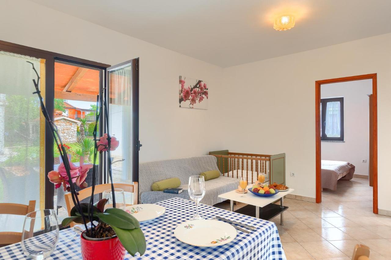 Apartmani Martina Porec Exterior photo